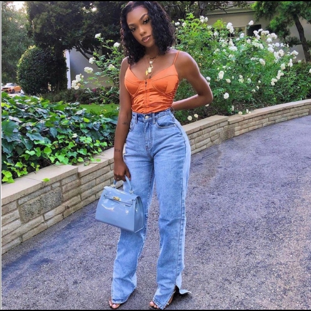 High waist hem side slight jeans